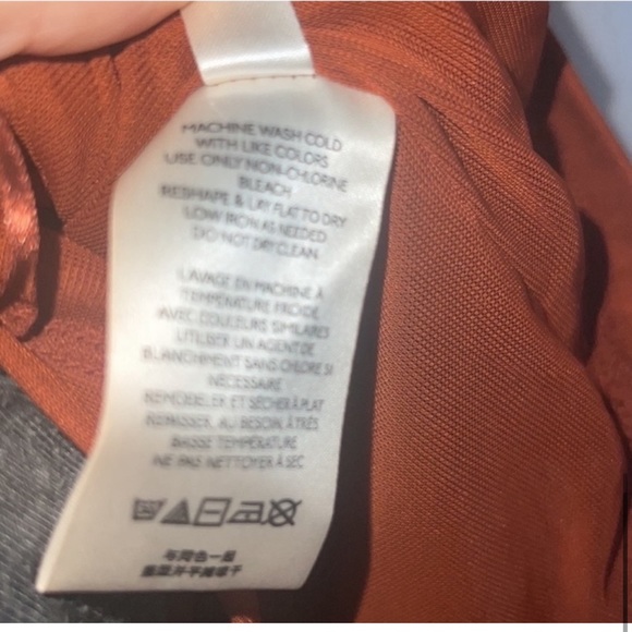 Ruched vneck top anthropologie - Picture 2 of 4